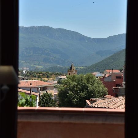 B&B Peonia Orgosolo Kültér fotó