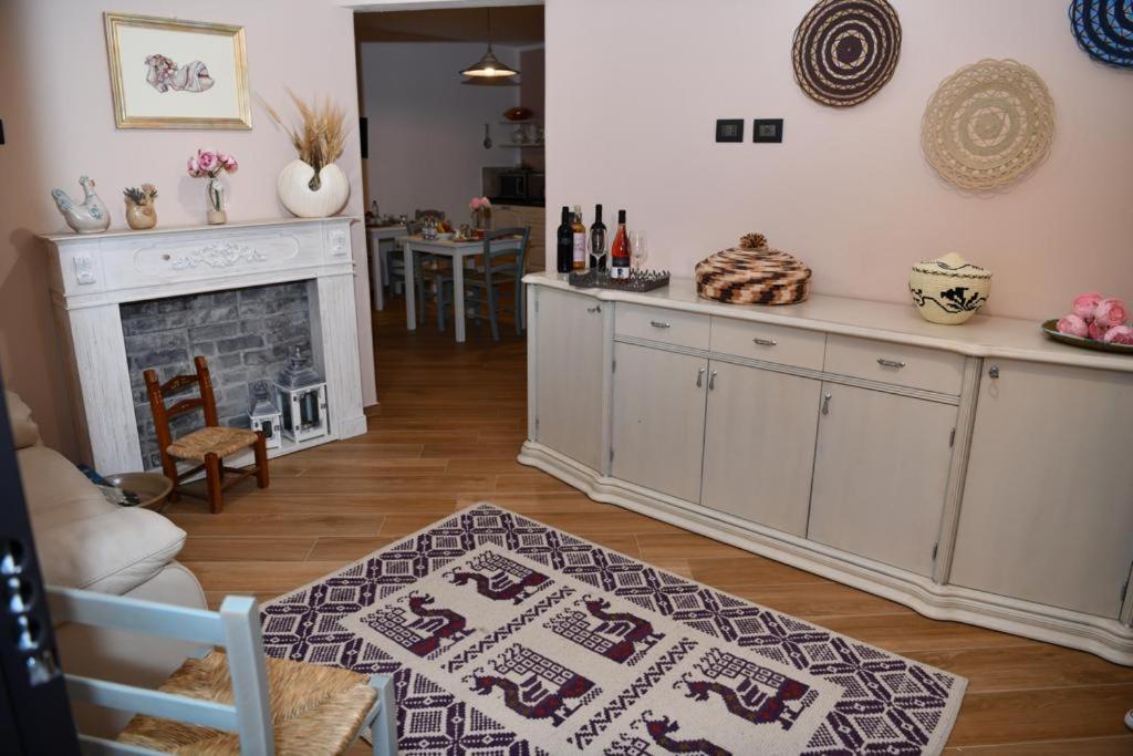 B&B Peonia Orgosolo Kültér fotó