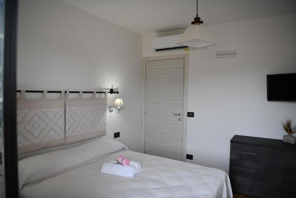 B&B Peonia Orgosolo Kültér fotó