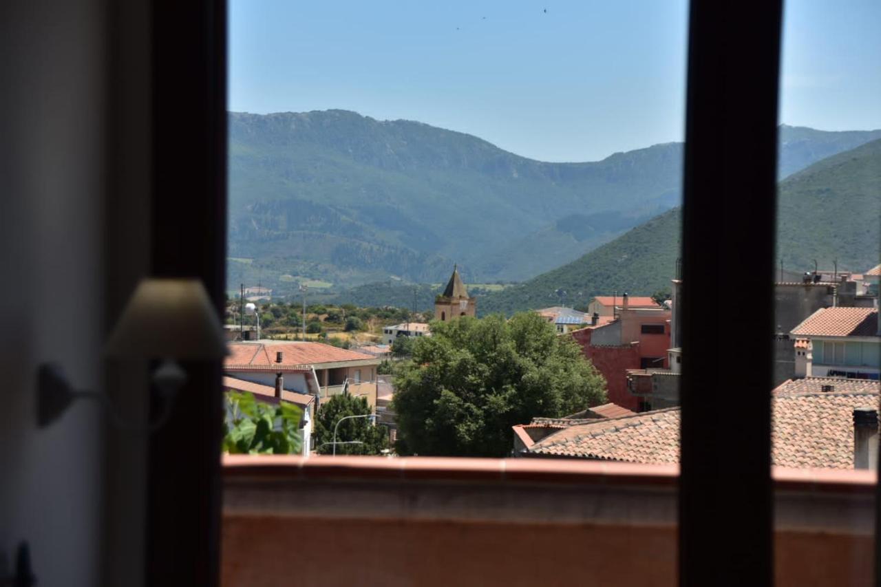 B&B Peonia Orgosolo Kültér fotó
