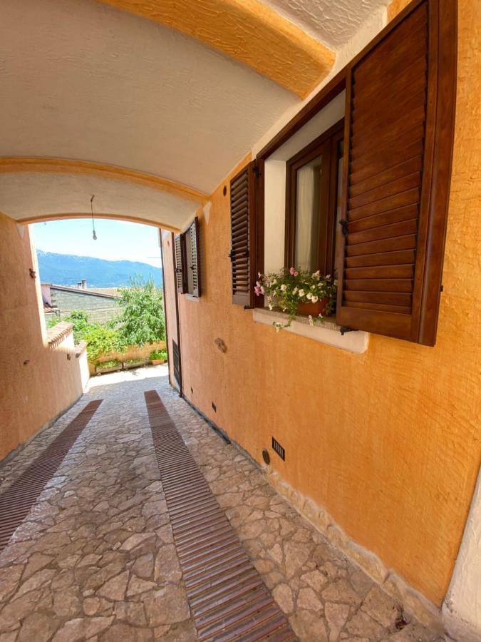 B&B Peonia Orgosolo Kültér fotó