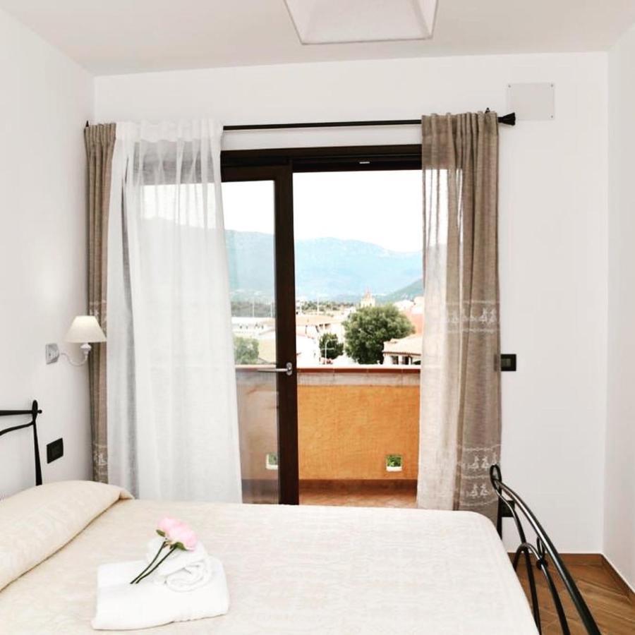 B&B Peonia Orgosolo Kültér fotó
